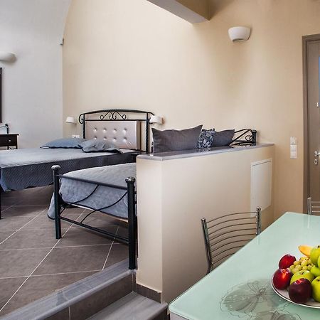 Santa Rinoula Suites Sea Sunset Views Adults Only Megalochori  Exteriör bild