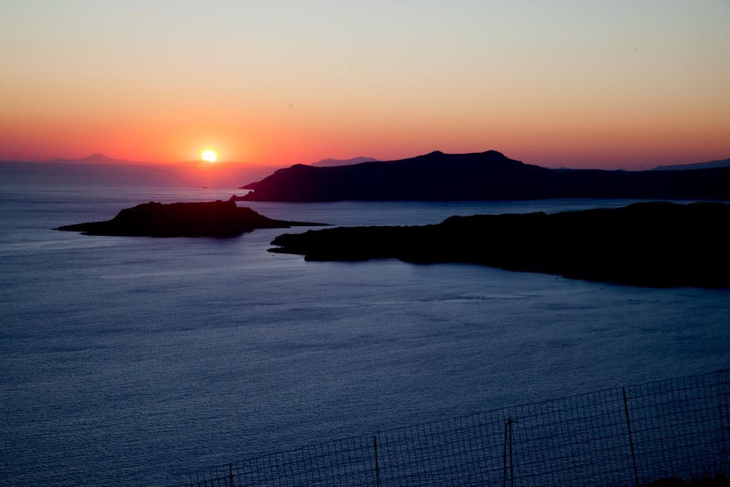 Santa Rinoula Suites Sea Sunset Views Adults Only Megalochori  Exteriör bild