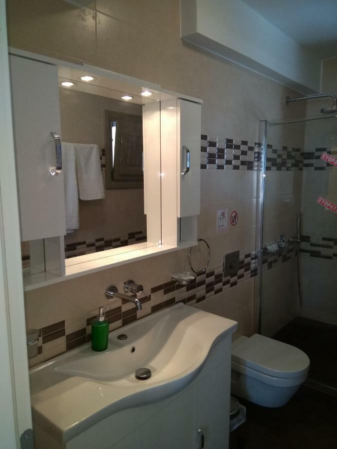 Santa Rinoula Suites Sea Sunset Views Adults Only Megalochori  Exteriör bild